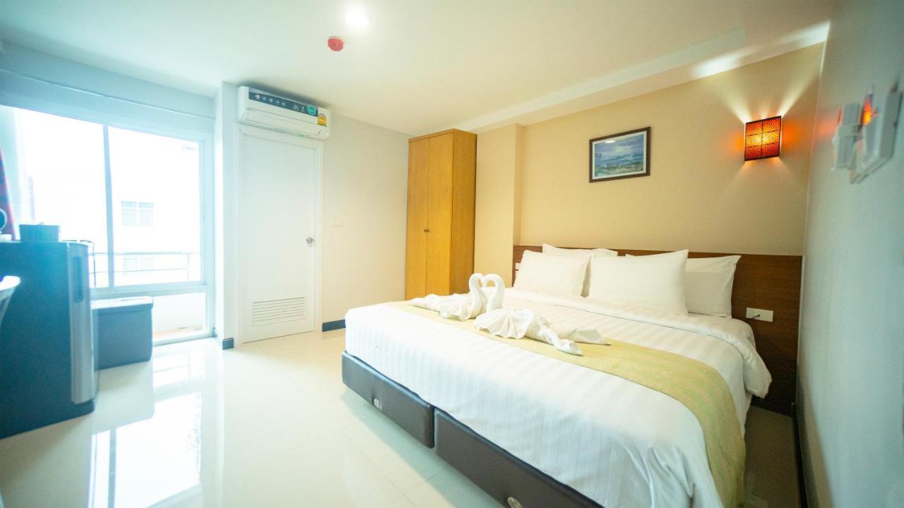 The Willing Hotel And Residence Bangkok Exterior foto